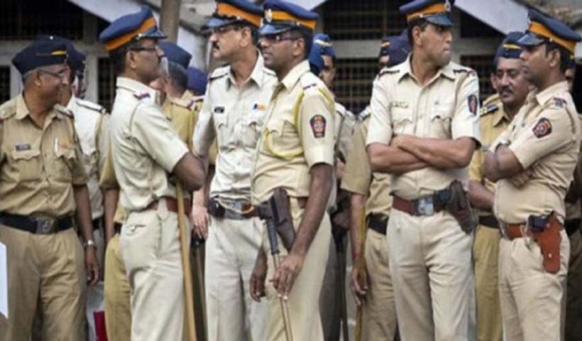 तीन हज़ार की रिश्वत ले रहा था राजस्व अधिकारी,ACB को देखते बाइक ले हुआ रफ़ू चक्कर। आखिर कहा और क्या है मामला ?