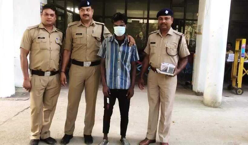 बंद दुकान में हुई चोरी की घटना का #डोईवाला पुलिस ने किया खुलासा, एक #अभियुक्त को चोरी के माल के साथ किया गिरफ्तार