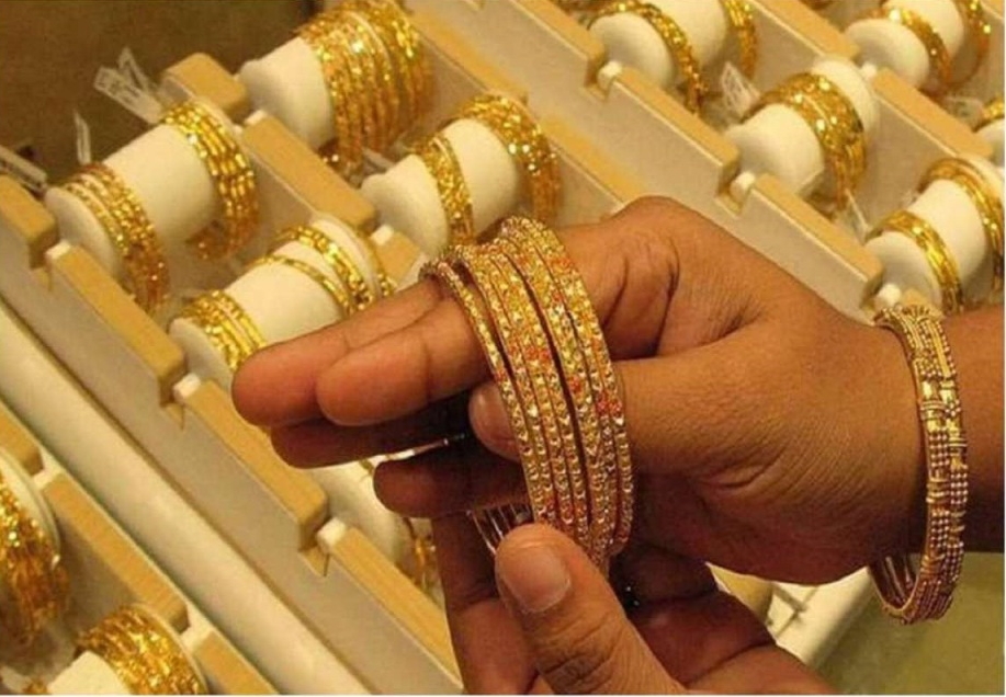 Gold Price Update: सोने के चढ़े दाम तो चांदी ने मारी बड़ी छलांग, खरीदारी के पहले यहां जानें ताजा भाव जाने डिटेल