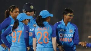 IND W vs SA W: भारत ने ट्राई सीरीज का जीत के साथ किया आगाज, डेब्यू मैच 7 No.के इस खिलाड़ी ने मचाया धमाल,,,।