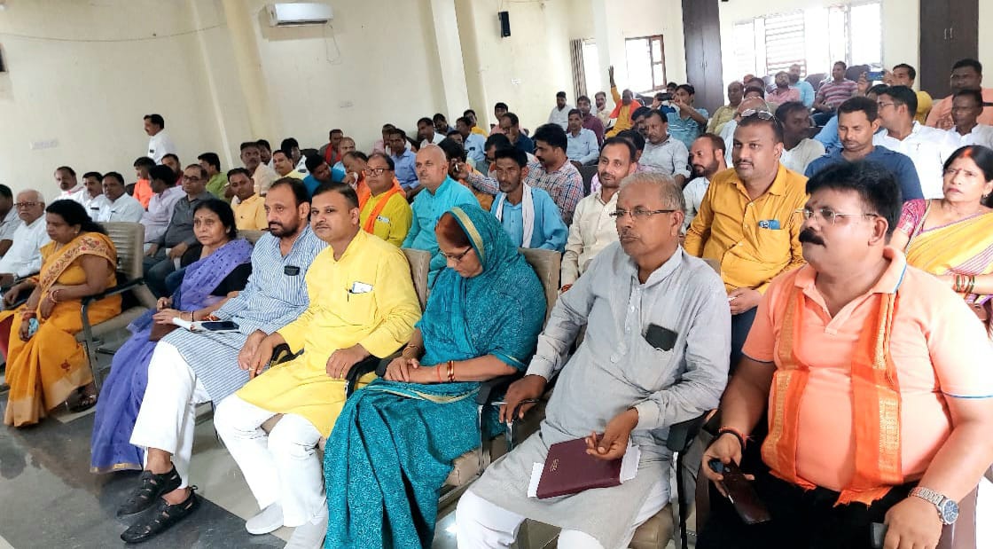 अमृत वाटिका एक भारत श्रेष्ठ भारत का भव्य प्रतीक बनेगी –  शंकर गिरि