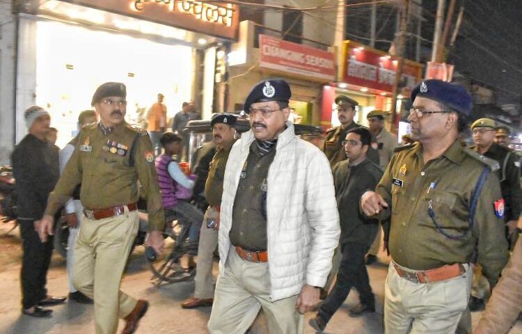 नवागत डीआईजी ओमप्रकाश सिंह ने किया जनपद का दौरा 