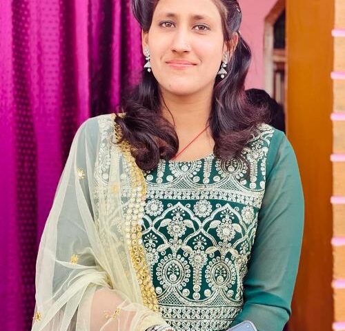 चमनलाल पीजी कॉलेज की 7 छात्राओं ने यूनिवर्सिटी मेरिट में स्थान, दो टॉपर